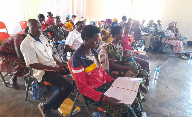 Formation des Parents lumieres sur le manuel parent lumière des provinces de Muyinga et Ngozi